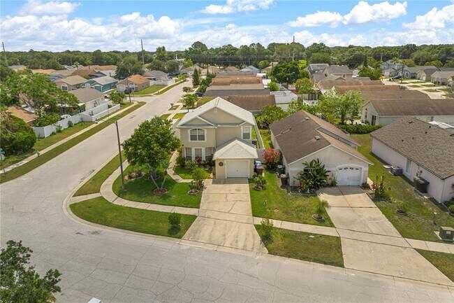 Building Photo - 2411 Parsons Pond Cir