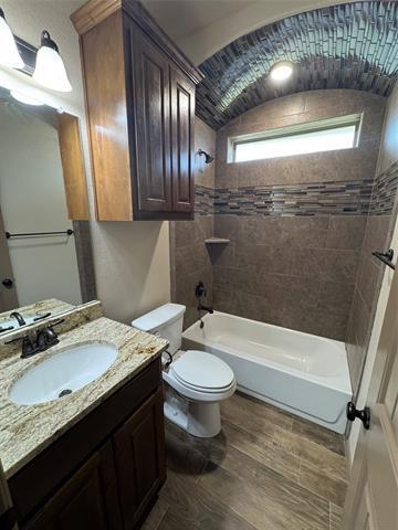 Building Photo - 1317 Oleander Dr