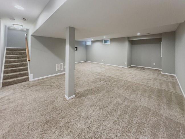 Building Photo - 43263 Somerset Hills Terrace
