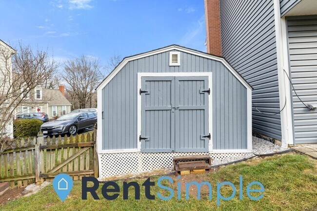 Building Photo - 3920 Bokel Dr