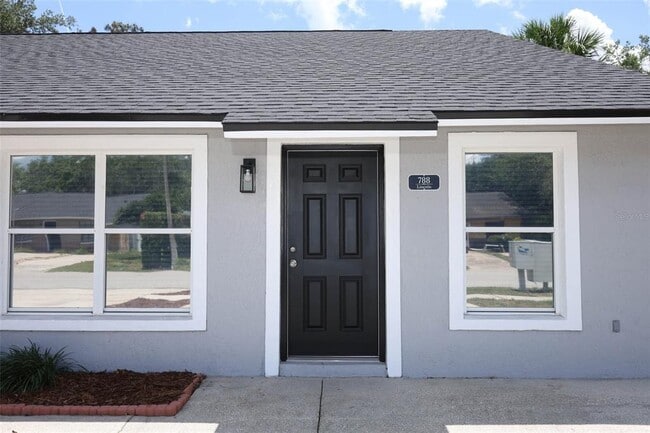 Building Photo - 788 Lincoln Pkwy