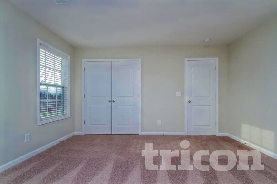 Building Photo - 4028 Effie Seward Dr