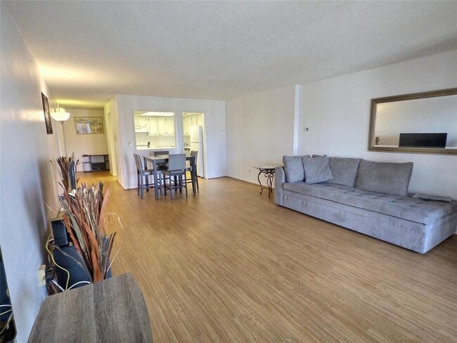 Building Photo - 855 Bayway Blvd