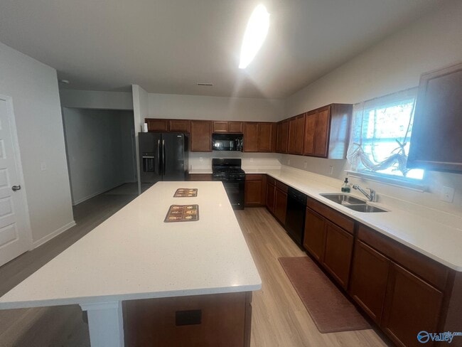 Building Photo - 212 Fairbrook Dr