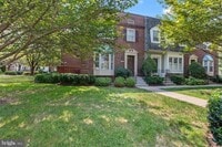 Building Photo - 4882 Chevy Chase Dr