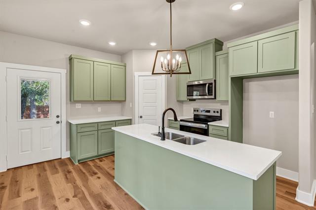 Building Photo - 805 Branding Iron Trail