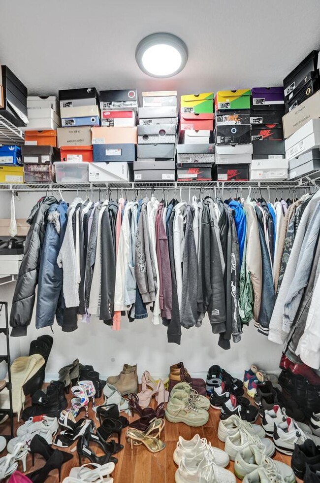 Building Photo - 16405 Diamond Head Dr