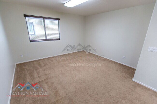 Building Photo - 14099 W Riviera Dr