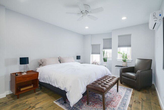 Building Photo - Four Bed Olde Kensington/Fishtown Home