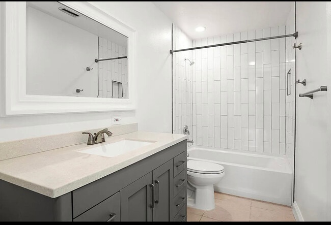 Building Photo - 7811 Eads Ave