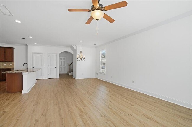 Building Photo - 5060 Rialto Way