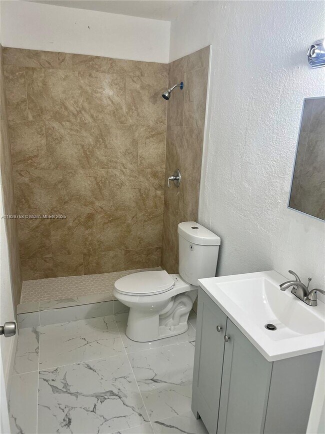 Building Photo - 2625 NW 55th St