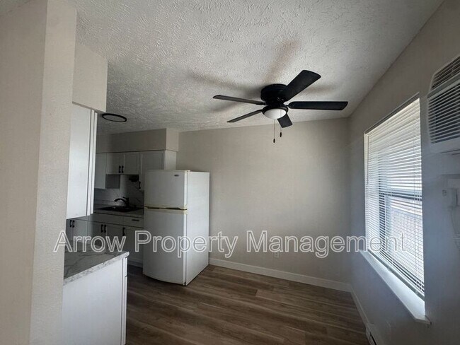 Building Photo - 610 S 7th St