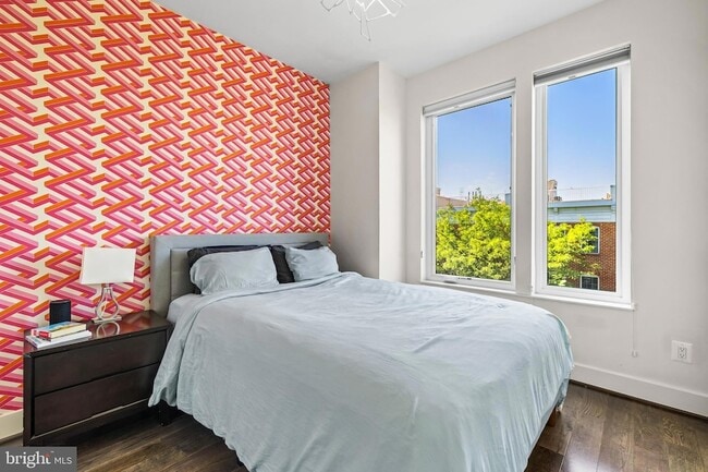 Building Photo - 1600 Beason St