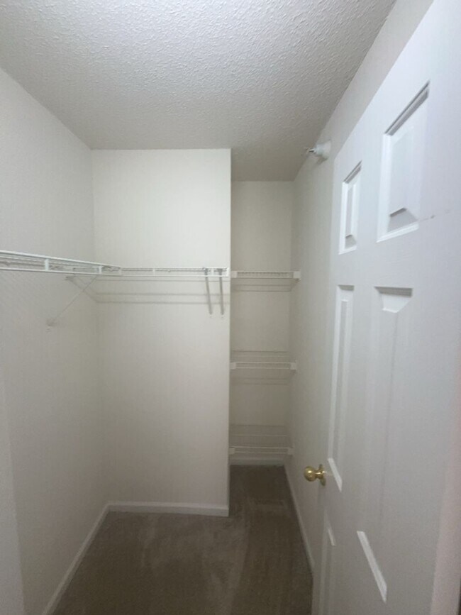Building Photo - 3730-303 PARDUE WOODS PL
