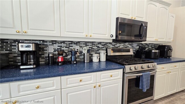 Building Photo - 1720 Amber Ln