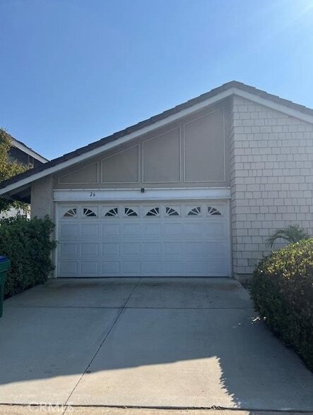 Building Photo - 26 Alderbrook