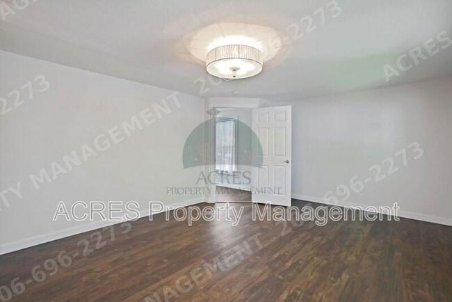 Building Photo - 15446 21st Ave SW