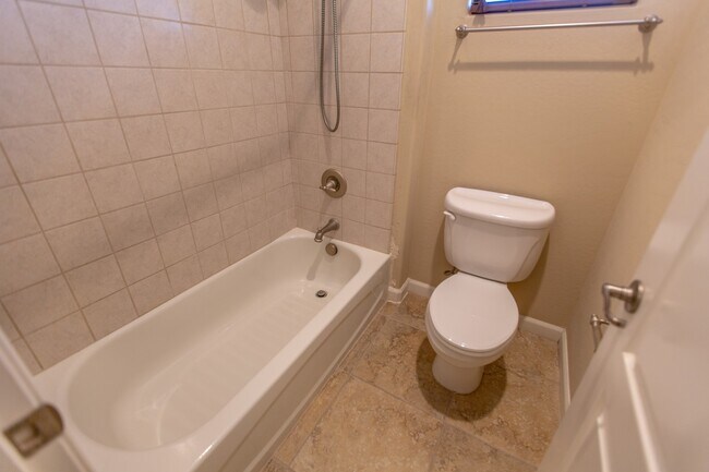 Building Photo - 4700 S Fulton Ranch Blvd