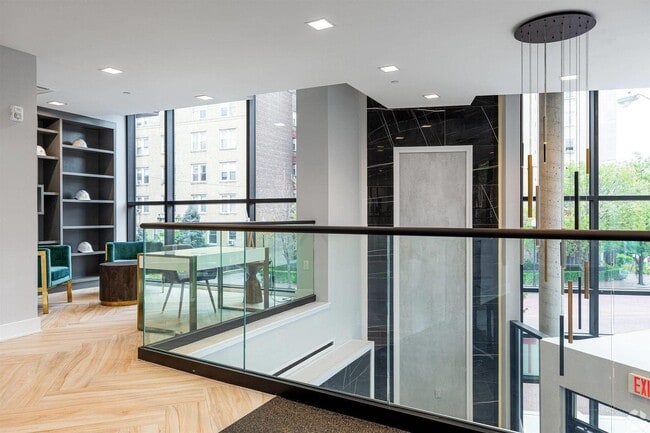 Building Photo - 6025 JFK Blvd E