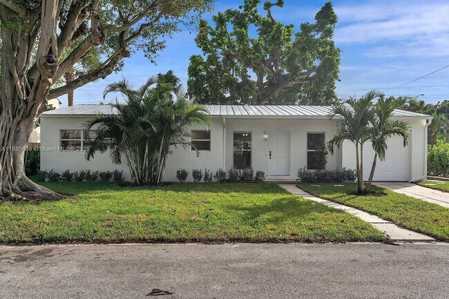 Primary Photo - 1751 12th Ct N