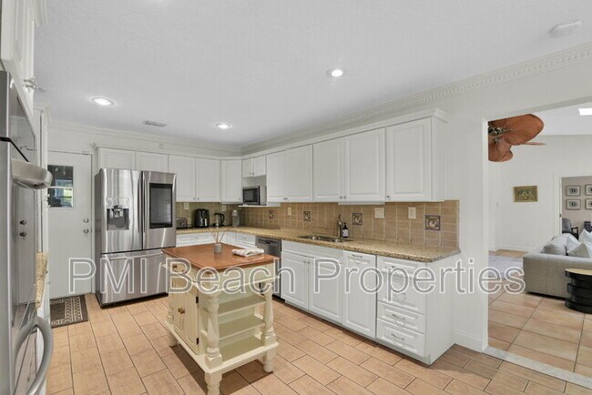 Building Photo - 13684 Exotica Ln