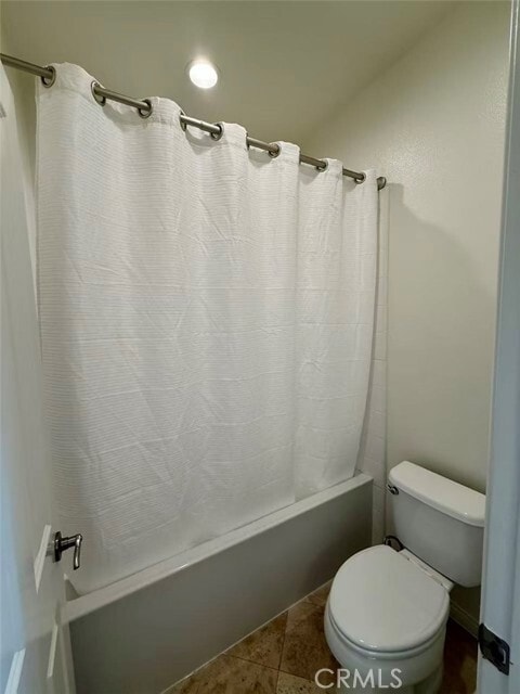 Building Photo - 310 Bronze