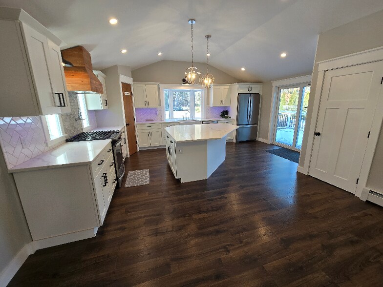 Building Photo - 69 Carver Rd