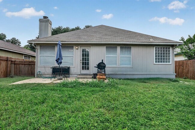 Building Photo - 17525 Tobermory Dr