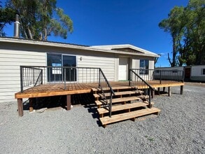 Building Photo - Zepeda-PM-020-0109-3862