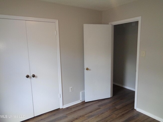 Building Photo - 5163 Haynes Dr