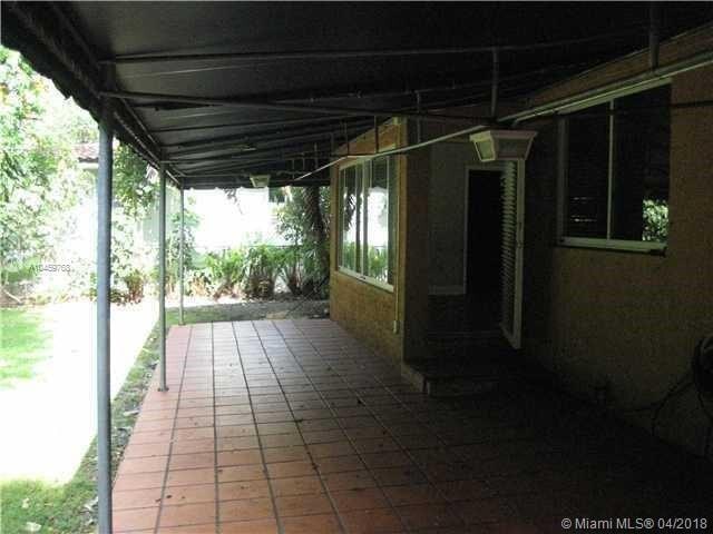 Building Photo - 334 Velarde Ave