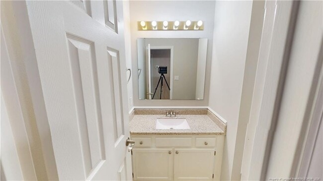 Building Photo - 5811 Mondavi Pl