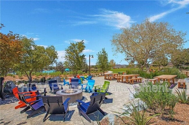 Building Photo - 1231 Brush Crk