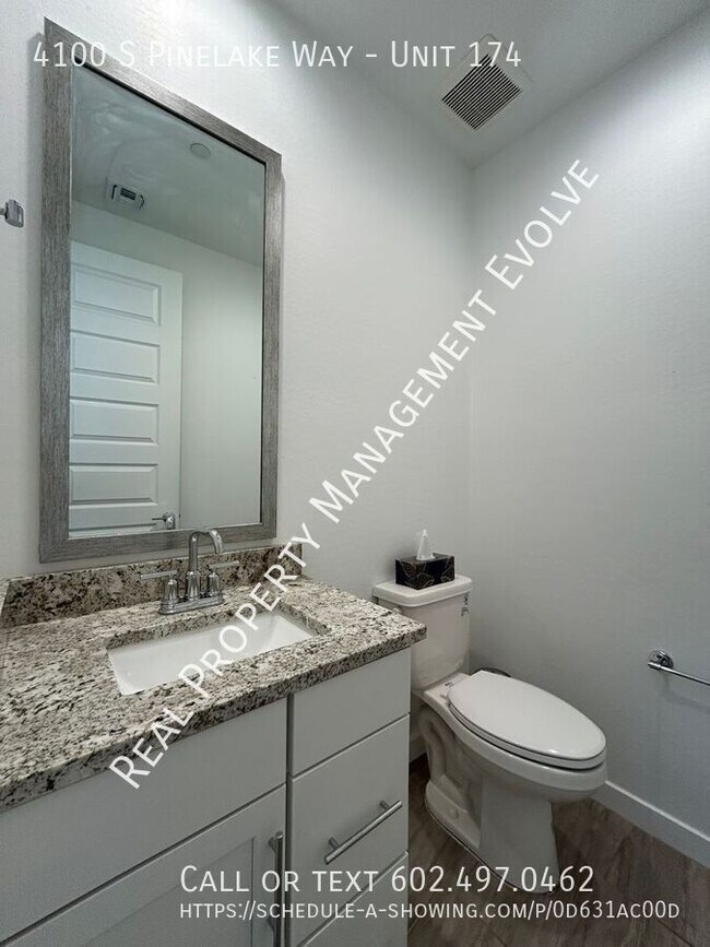 Building Photo - 4100 S Pinelake Way