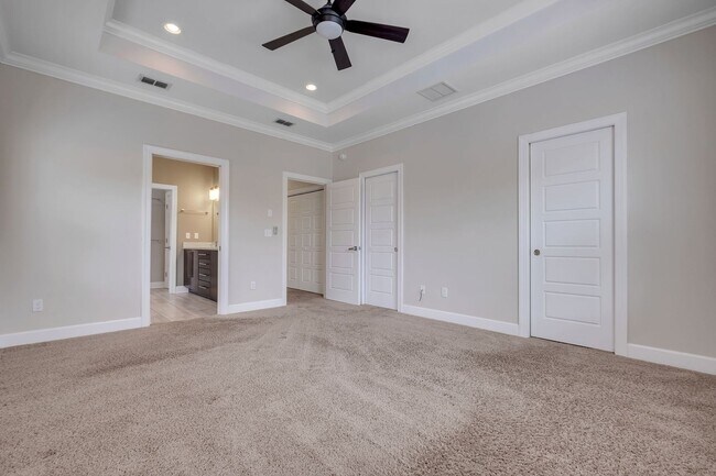 Building Photo - Midtown Tallahassee Townhome