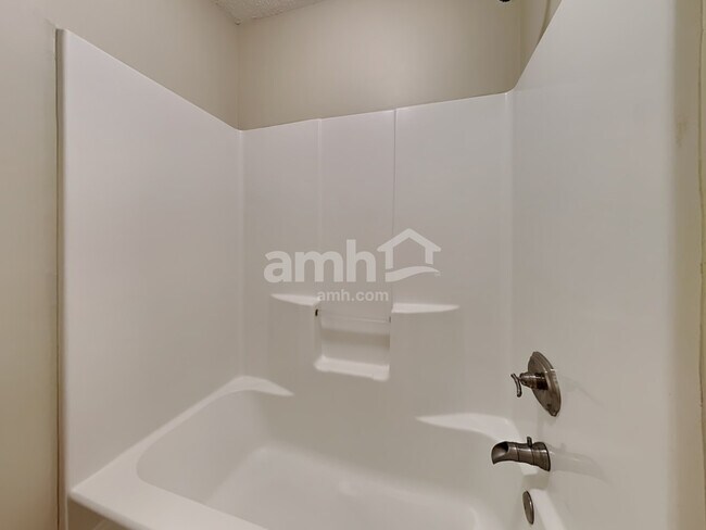 Building Photo - 2981 Waters View Cir