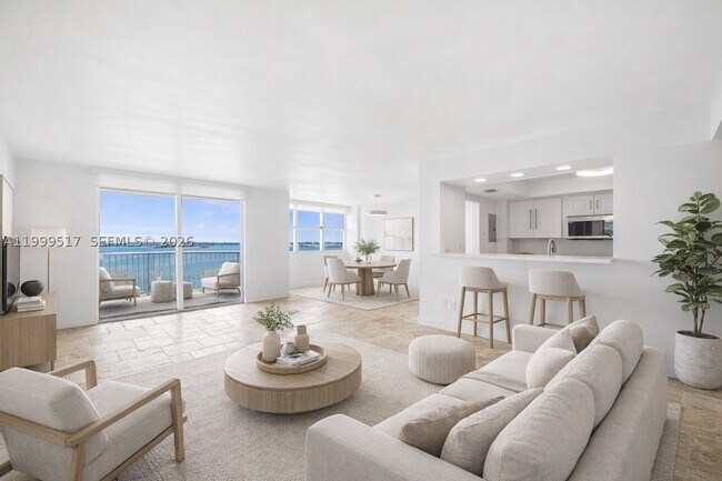 Building Photo - 1420 Brickell Bay Dr