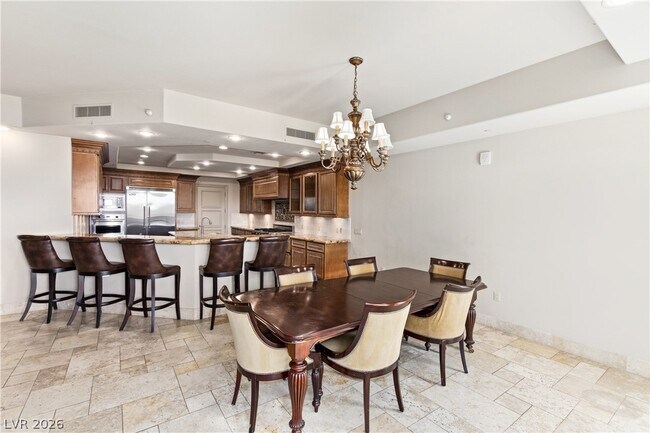 Building Photo - 9103 Alta Dr