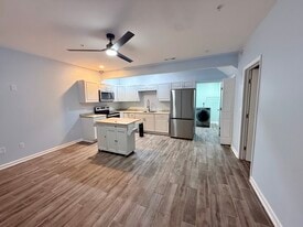 Building Photo - 5610 Friendship Rd