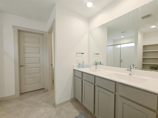 Building Photo - 3935 Gael Run Ct