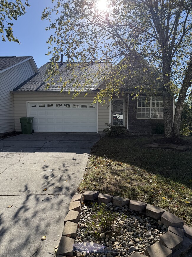 Building Photo - 6318 Sky Song Ln