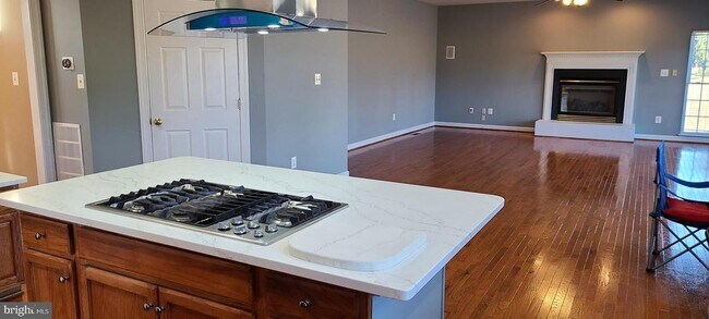 Building Photo - 15309 Lions Den Rd