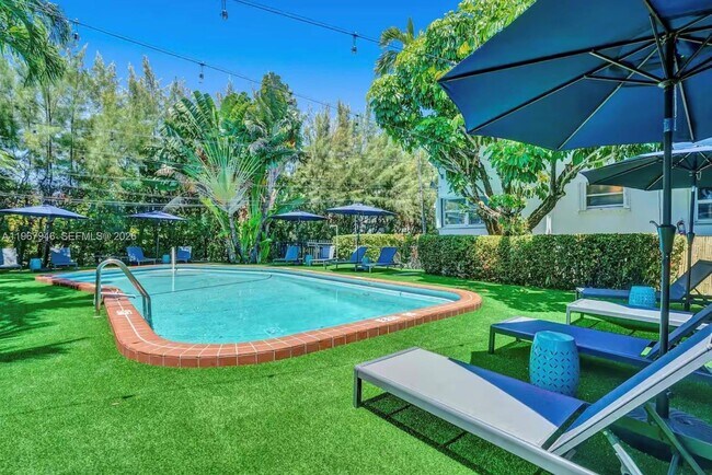 Building Photo - 10004 E Bay Harbor Dr