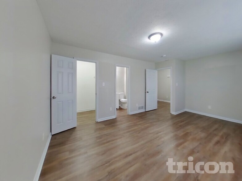 Building Photo - 3942 Jason Ave