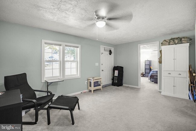 Building Photo - 38426 Laurel Ridge Ct