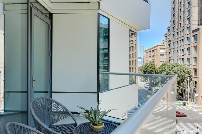 Building Photo - 280 Spear St