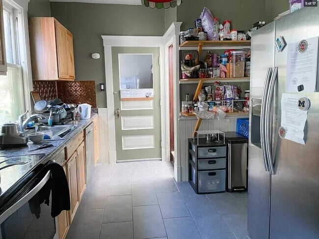 Building Photo - 506 Catherine-506CATH