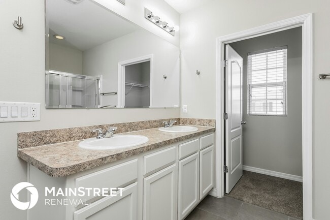 Building Photo - 3305 Sonder Dr