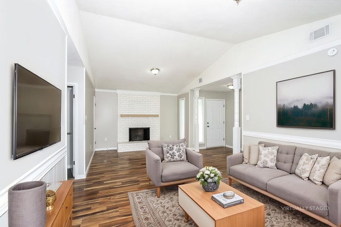Building Photo - 135 Shawns Way